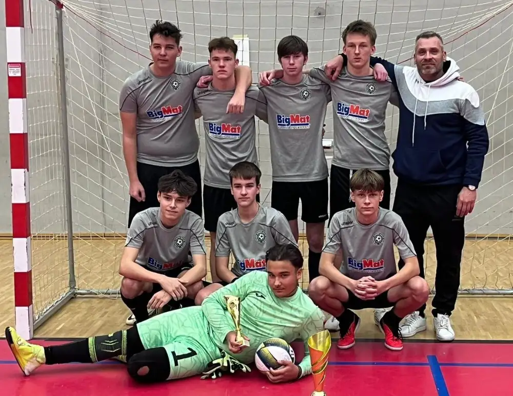 Mládežnická mužstva se představila na halových turnajích